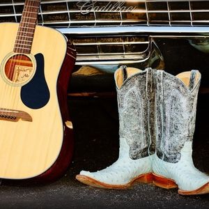 Meet your Posher, Monica